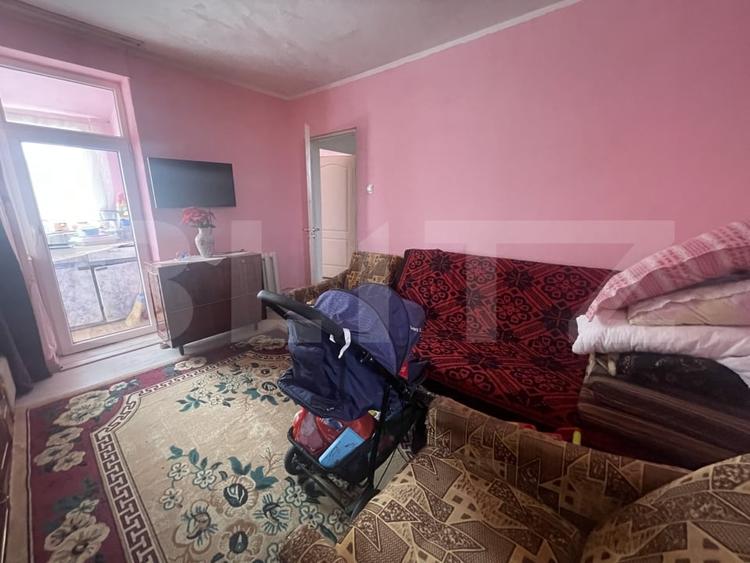 Apartament cu 3 camere decomandat, mobilat în Central