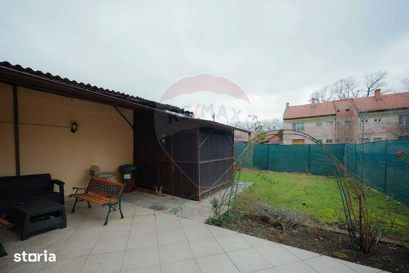 Apartament cu 4 camere în Orașul Nou