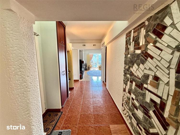 Apartament cu 4 camere decomandat, mobilat în Central