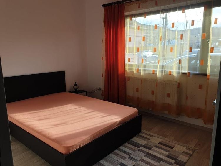 Apartament cu 2 camere semidecomandat în Florești