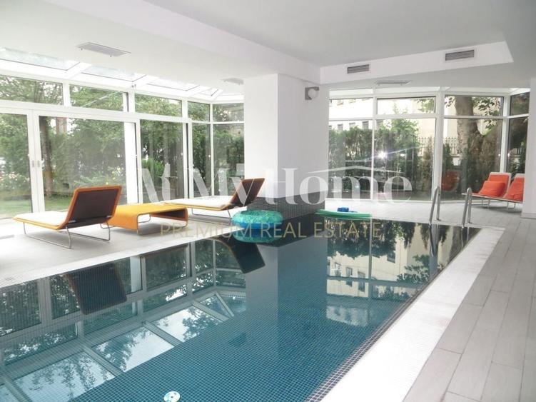 Apartament cu 4 camere decomandat, mobilat în Capitale
