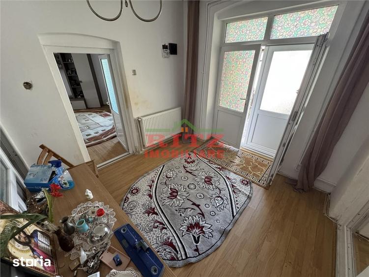 Casă cu 3 camere cu Teren 705 Mp în Piatra