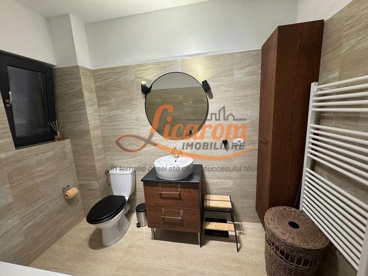 Duplex cu 4 camere cu Canalizare în Central