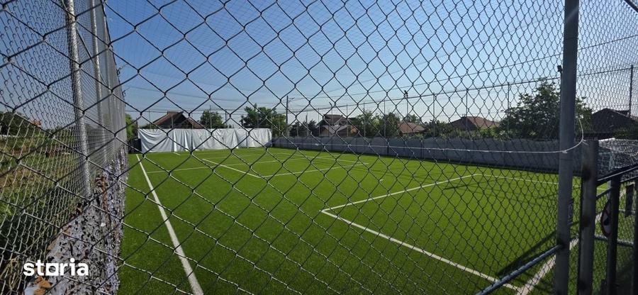 Casă cu 6 camere cu Teren 580 Mp în Podari