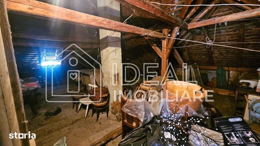 Casă cu 6 camere cu Teren 900 Mp în Calea Poplăcii