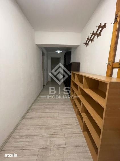 Apartament cu 5 camere în Calea Moldovei