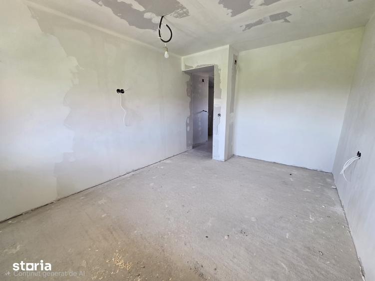 Casă cu 4 camere cu Teren 538 Mp în Priseaca