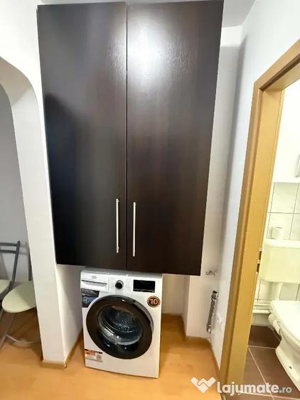 Apartament cu 2 camere decomandat în Tractorul