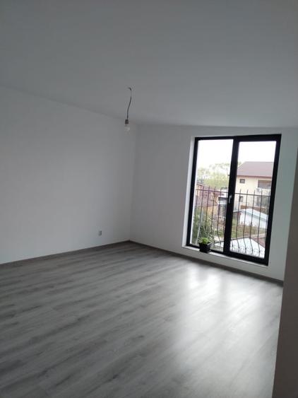 Apartament cu 3 camere în Socului