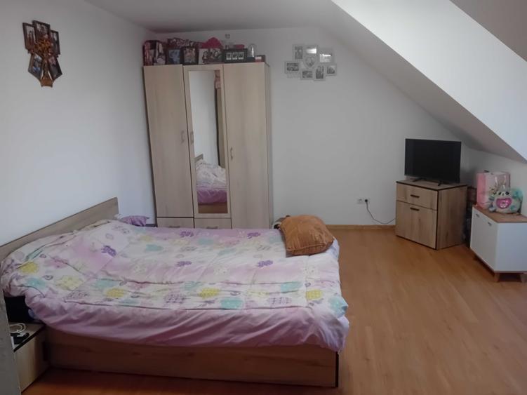 Casă cu 3 camere în Central