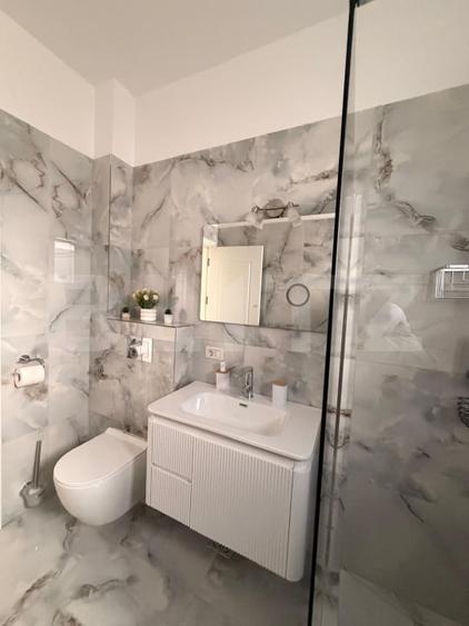 Apartament cu 2 camere semidecomandat, mobilat în Calea Severinului