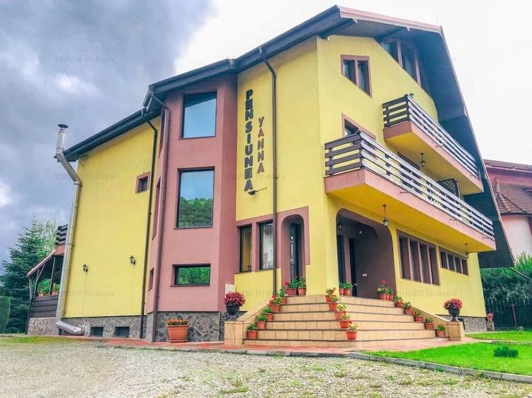 Casă cu 9 camere cu Teren 1500 Mp în Moieciu