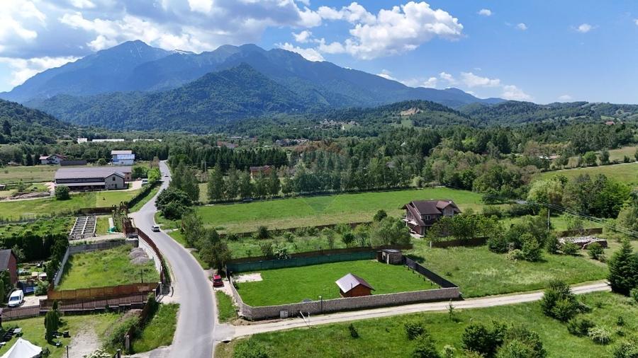 Teren Construcții intravilan de 1000 mp, în Glăjărie