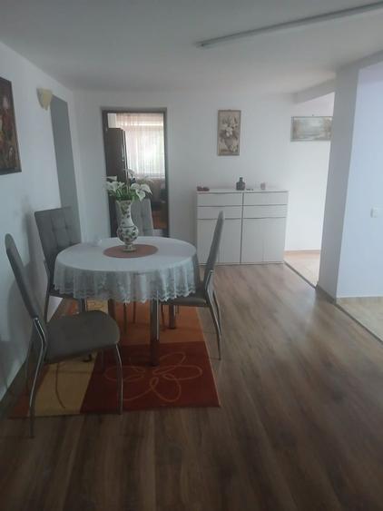 Casă cu 4 camere în Bodo