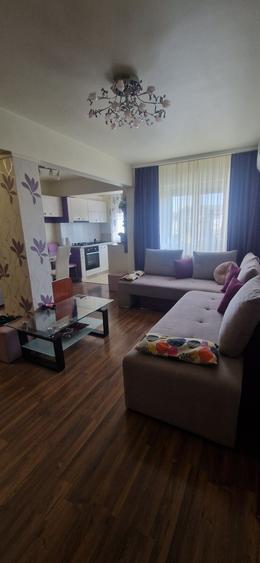 Apartament cu 2 camere decomandat în Nufărul