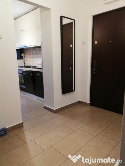 Apartament cu 4 camere decomandat în Militari