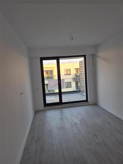 Vanzare 2 Camere Drumul Taberei Parcul Liniei Bloc Nou - 1