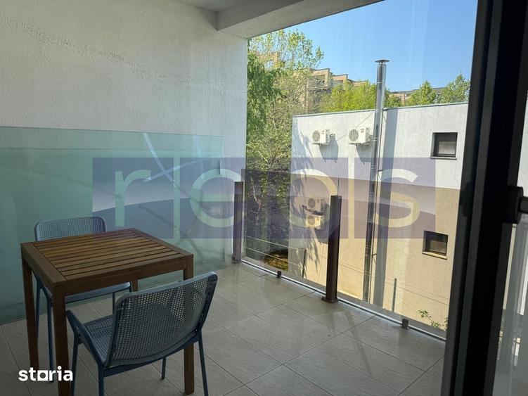 Apartament cu 3 camere decomandat în Herăstrău