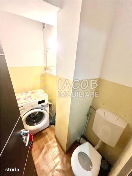 Apartament cu 3 camere decomandat în Central