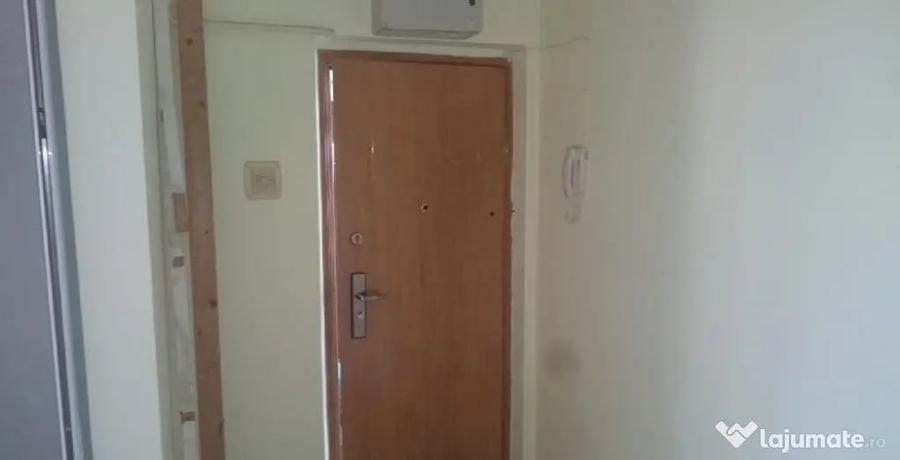 Apartament cu 2 camere semidecomandat în Gării