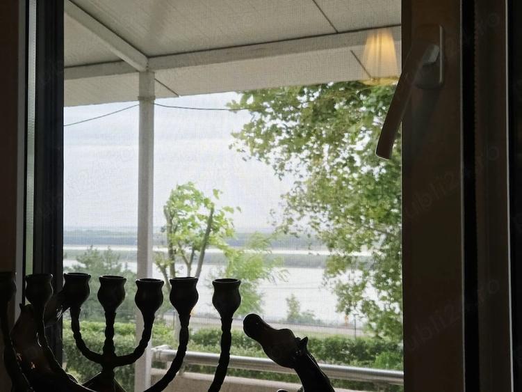 Garsonieră decomandată în Faleză