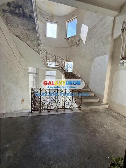 Apartament cu 2 camere decomandat în Calea Victoriei