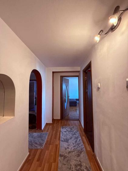 Apartament cu 4 camere decomandat în Obcini