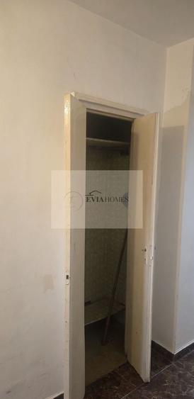 Apartament cu 3 camere semidecomandat în Mărăști
