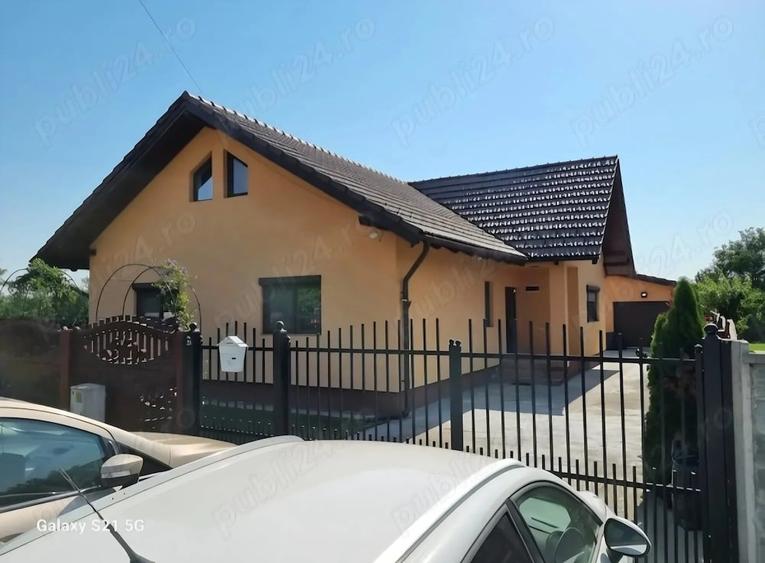 Casă cu Teren 576 Mp în Șag