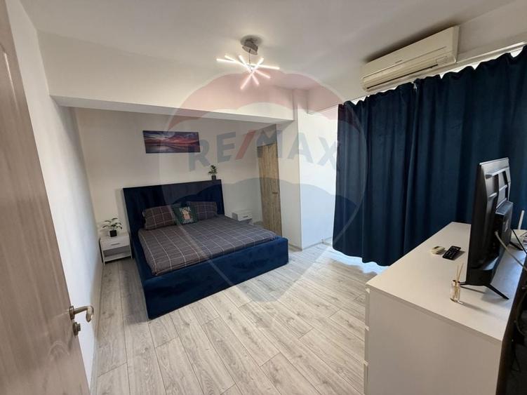 Apartament cu 1 camere decomandat în Central