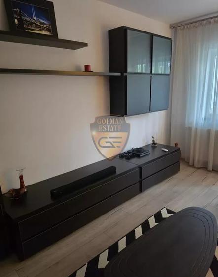 Apartament cu 4 camere în Tomis Nord