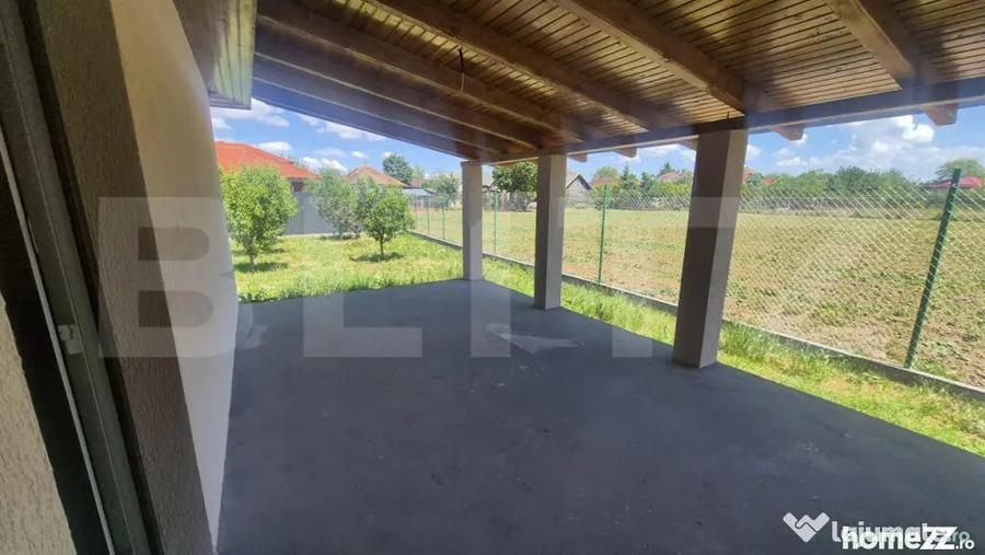 Casă cu 3 camere cu Teren 500 Mp în Lazuri