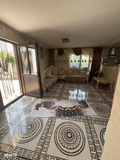 Casă cu 3 camere cu Teren 180 Mp în Central