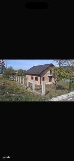 Casă cu 4 camere cu Teren 1400 Mp în Silivașu de Câmpie