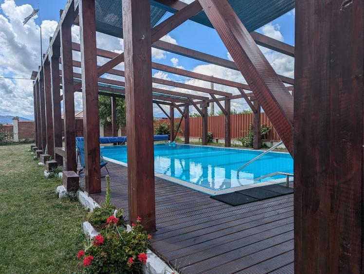 Casă individuală cu 6 camere cu Teren 1200 Mp în Prejmer