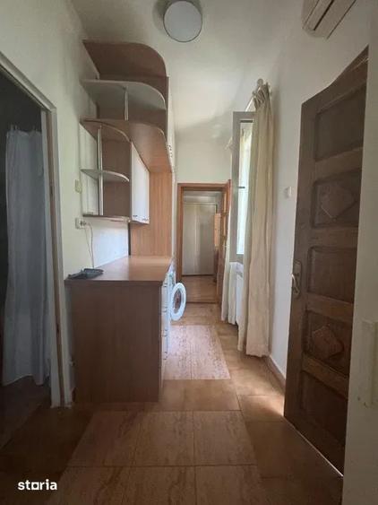 Casă cu 4 camere cu Teren 200 Mp în Grivița