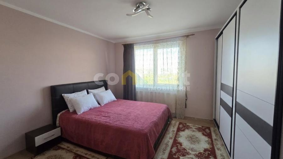 Apartament cu 3 camere semidecomandat, mobilat în Bună Ziua