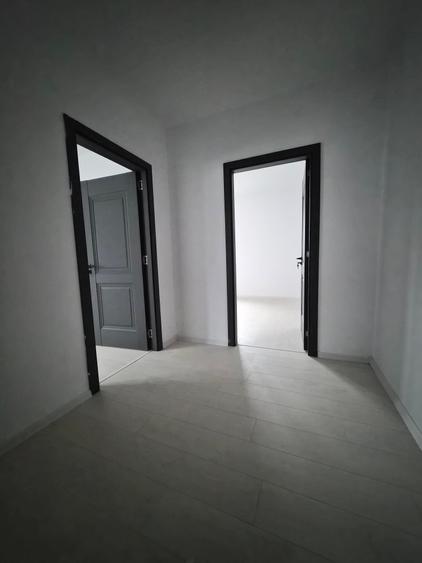 Duplex cu 5 camere cu Canalizare în Haliu