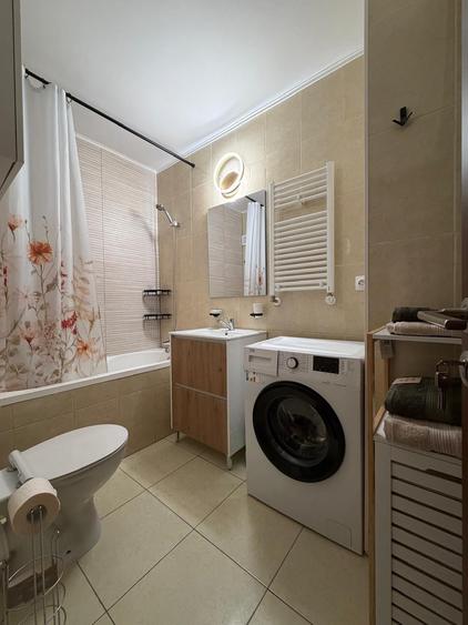 Apartament cu 2 camere decomandat în Micro 17