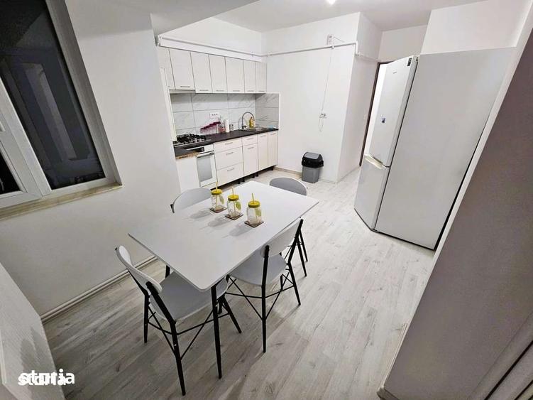 Apartament cu 3 camere decomandat în Ultracentral