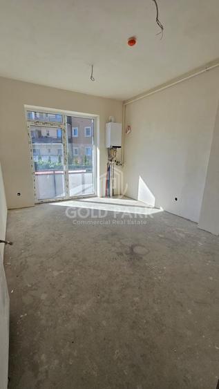 Spațiu comercial, de 188.60000610352 mp, în Florești