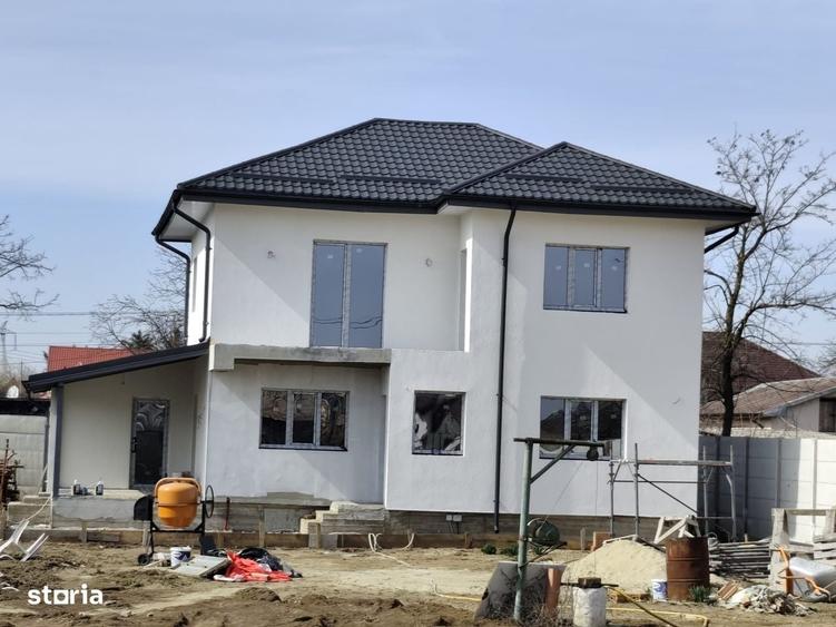 Casă cu 4 camere în Bâcu