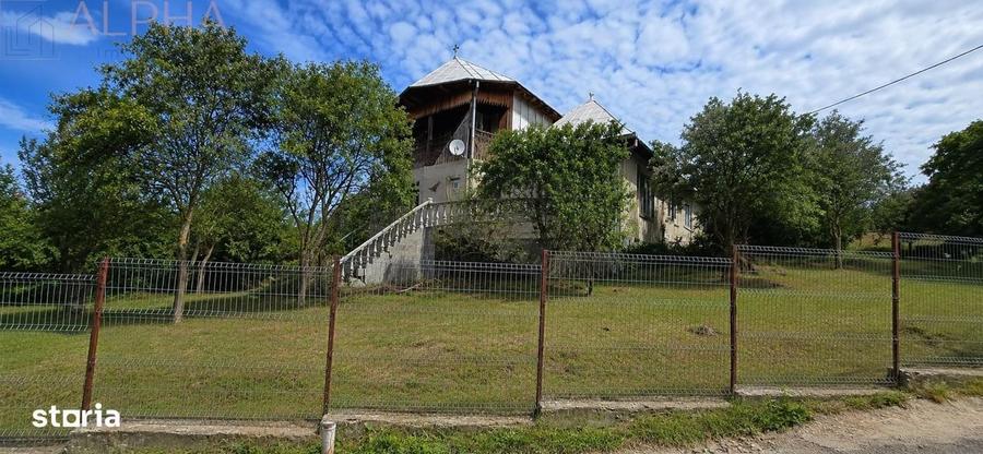 Casă cu 4 camere în Galații Bistriței