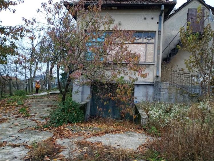 Casă cu 3 camere cu Teren 1700 Mp în Homorodu de Jos