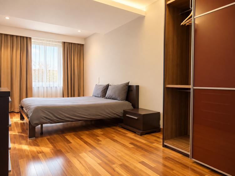 Apartament cu 4 camere în Herăstrău