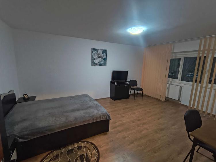 Garsonieră decomandată în Lujerului