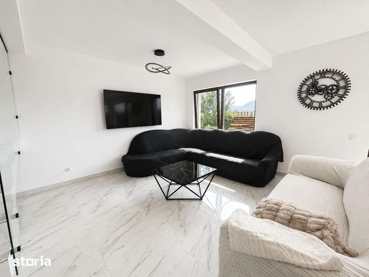 Casă cu 4 camere cu Teren 250 Mp în IAR