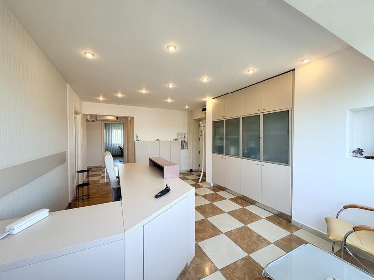 Apartament cu 3 camere decomandat, mobilat în Libertății