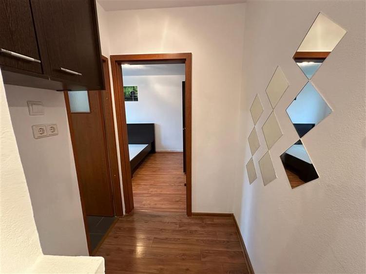 Apartament cu 2 camere semidecomandat în Luncă