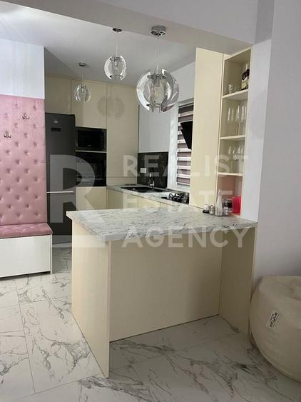 Apartament cu 2 camere decomandat, mobilat în Titan